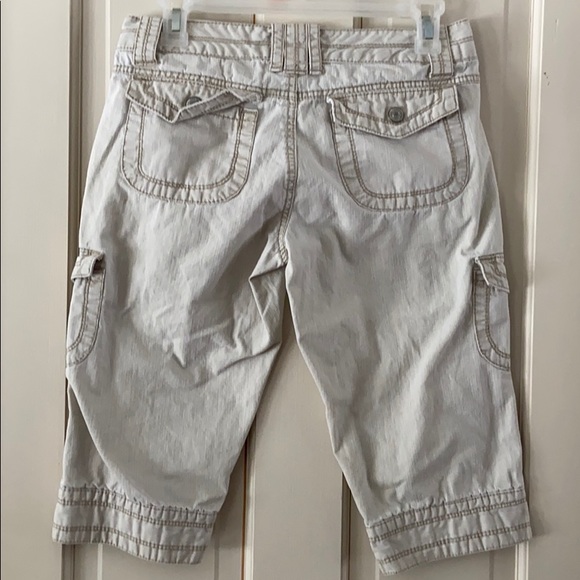 Aeropostale capris - Picture 2 of 4